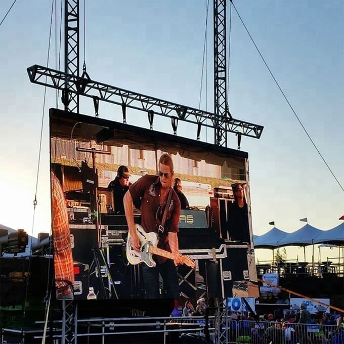 Outdoor LED display for DJ show