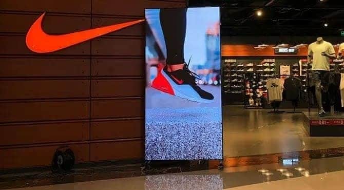 Commercial-LED-display